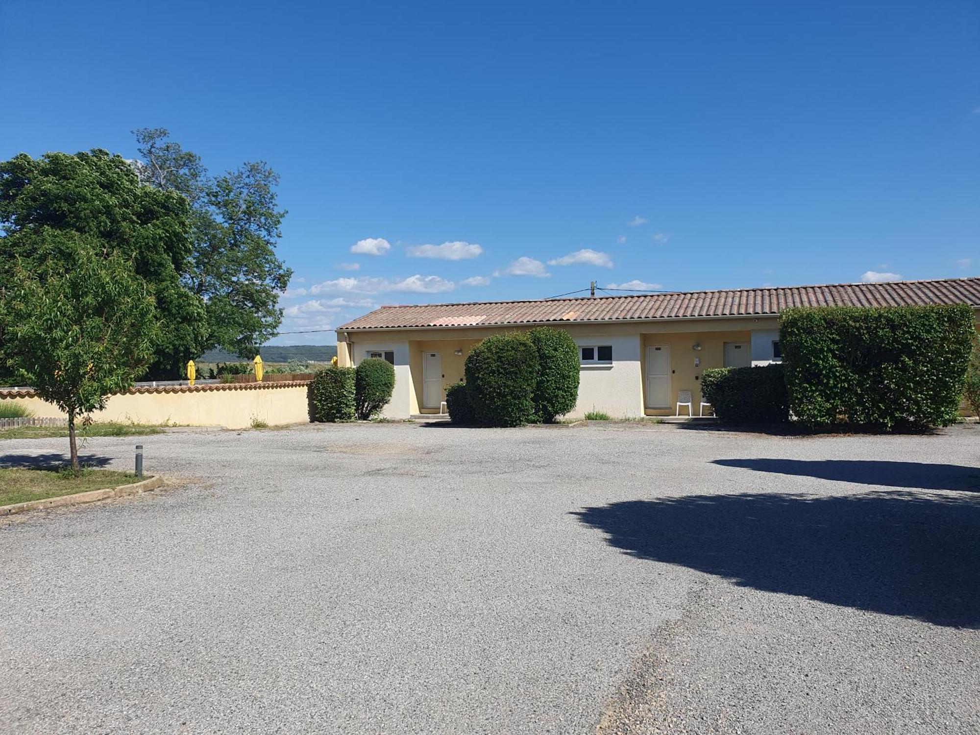 Le Mas Des Quintrands Manosque - Motel De Charme Exterior photo